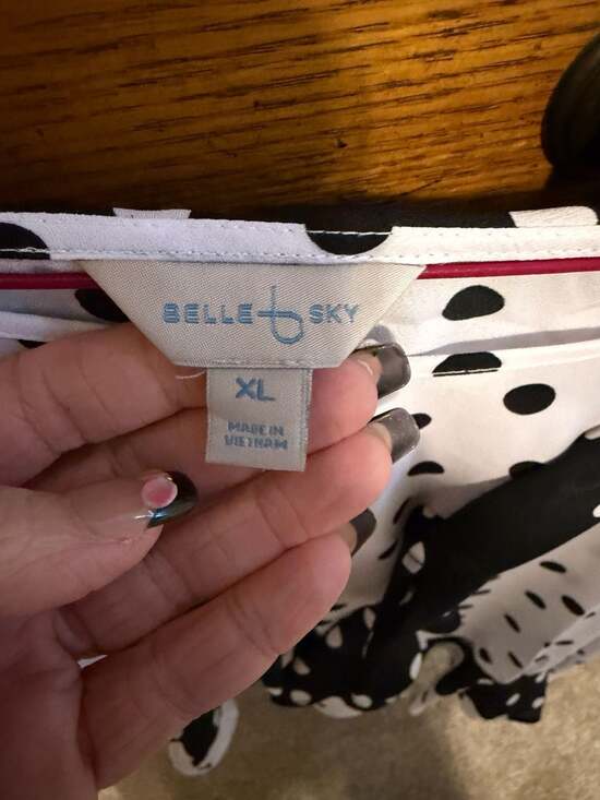 Belle + Sky Polka Dot Ruffle Front Long Sleeve Blouse Size XL - Picture 2 of 2